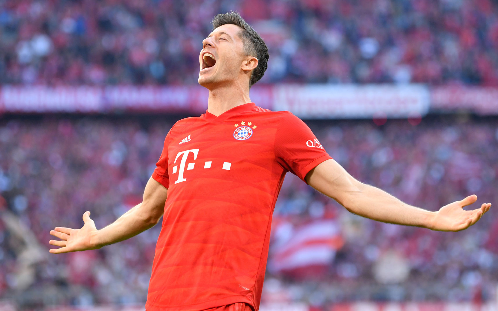 Lewandowski tiếp tục là ác mộng của Dortmund