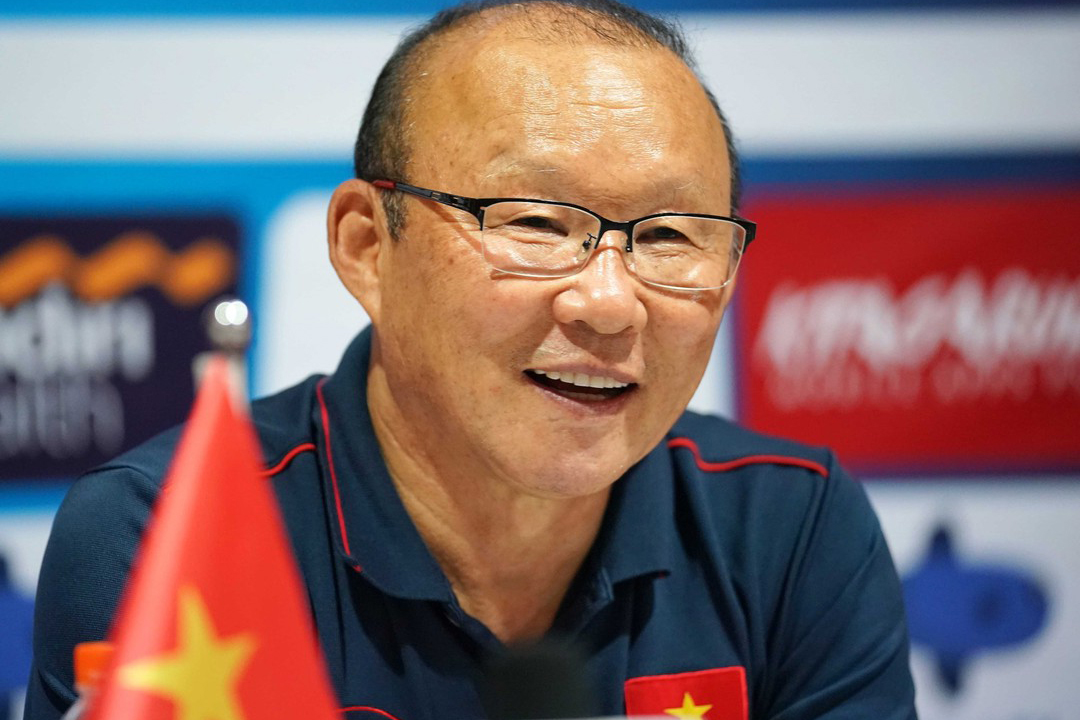 Huấn luyện viên Park nhắc nhở học trò về mục tiêu thắng Trung Quốc