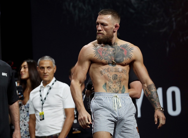 Conor McGregor quay lại sàn đấu trong tháng 9 để gây quỹ từ thiện